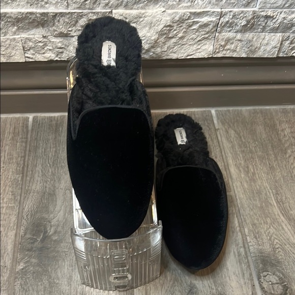 Birdies Black Velvet fur lined Slippers size 9.5 - Picture 1 of 9